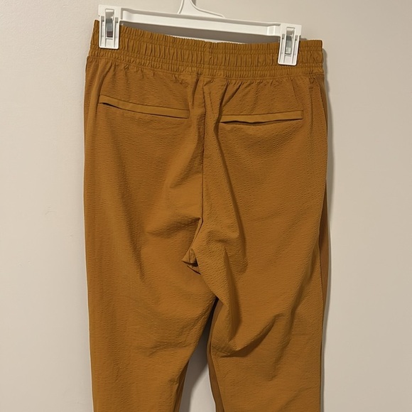 Athleta Textured Brooklyn Pant Jogger Yellow Travel Hiking Athletic Comfy Size 4 - Picture 4 of 5